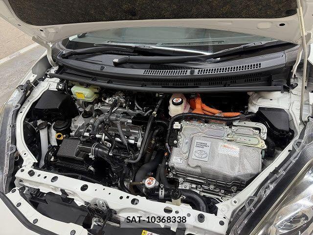 Toyota AQUA 2017-09 8795246-20