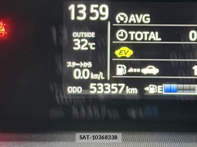 Toyota AQUA 2017-09 8795246-21