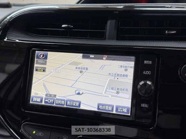Toyota AQUA 2017-09 8795246-6