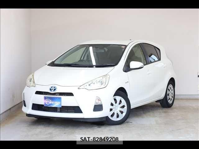 Toyota AQUA 2013-05 8795265-0