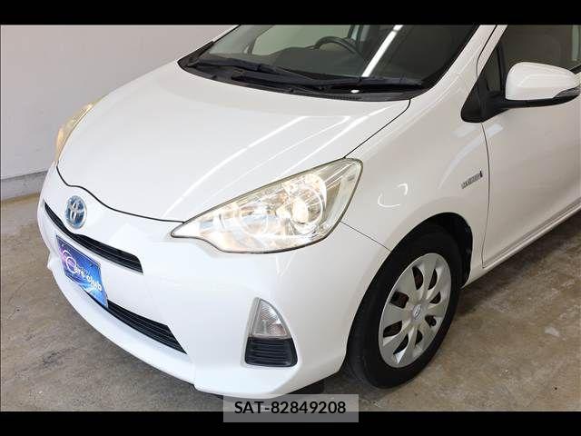 Toyota AQUA 2013-05 8795265-12