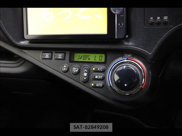 Toyota AQUA 2013-05 8795265-7