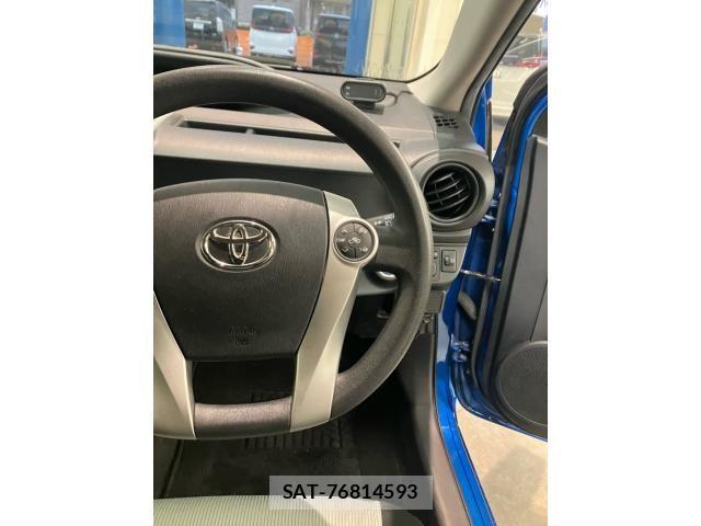 Toyota AQUA 2014-03 8795267-17