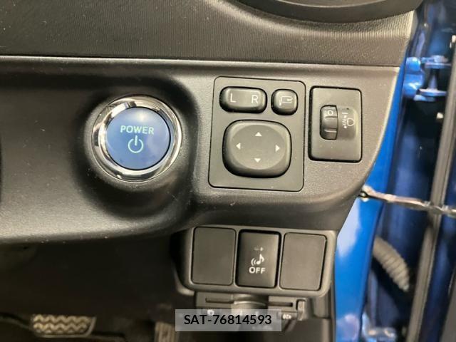 Toyota AQUA 2014-03 8795267-19