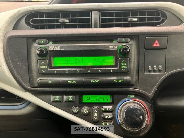 Toyota AQUA 2014-03 8795267-20