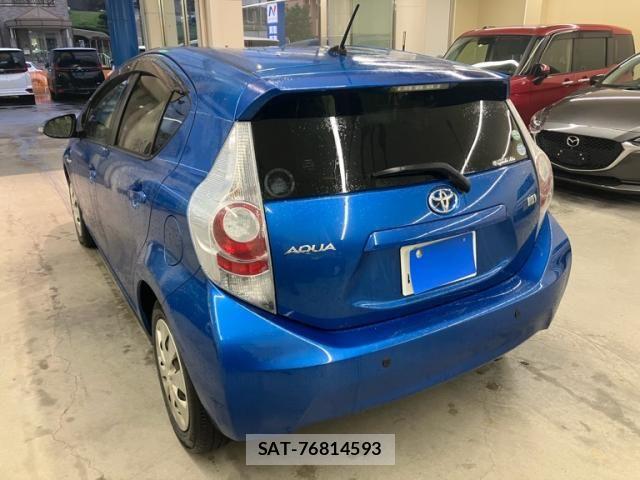Toyota AQUA 2014-03 8795267-5