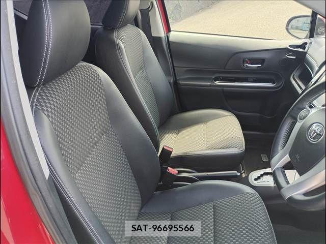 Toyota AQUA 2016-05 8795258-12