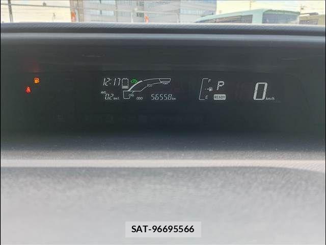 Toyota AQUA 2016-05 8795258-4