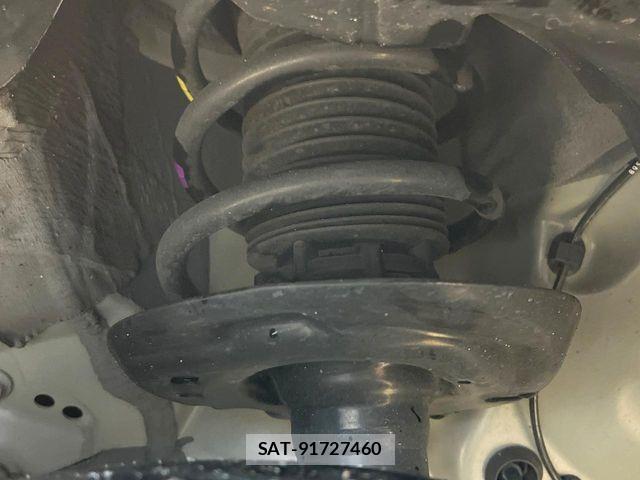 Toyota AQUA 2023-10 8795229-17