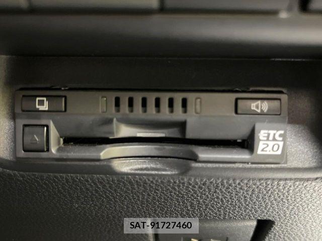 Toyota AQUA 2023-10 8795229-5
