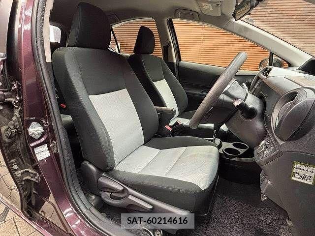 Toyota AQUA 2014-01 8795260-10