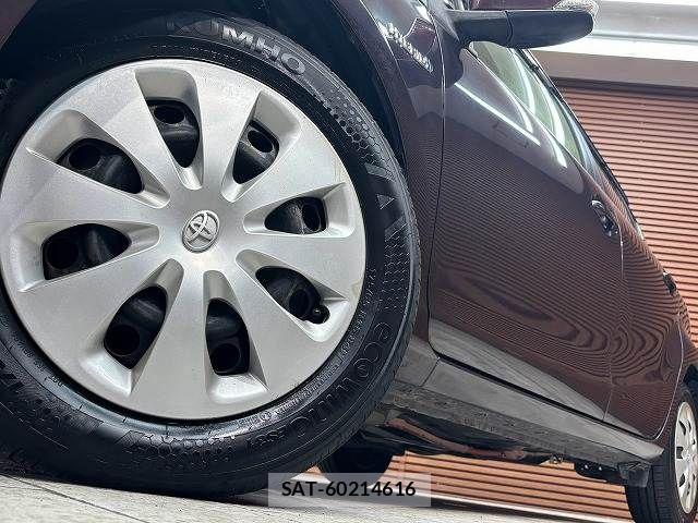 Toyota AQUA 2014-01 8795260-19
