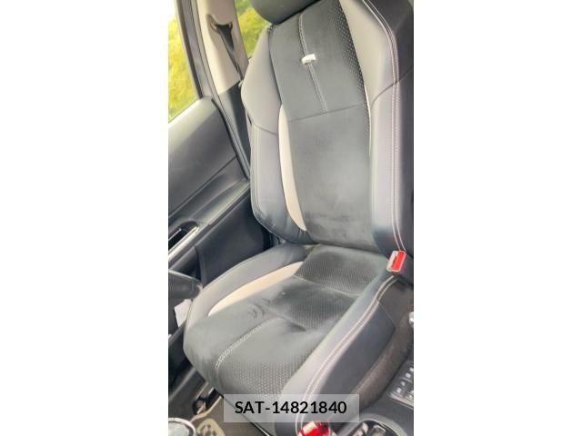 Toyota AQUA 2016-04 8795259-21