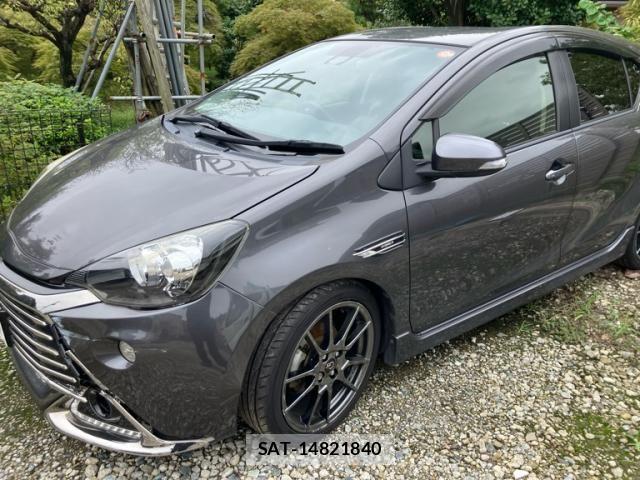 Toyota AQUA 2016-04 8795259-2