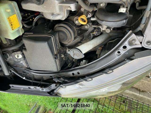Toyota AQUA 2016-04 8795259-7