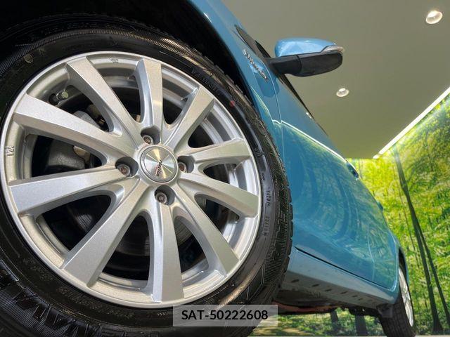 Toyota AQUA 2014-02 8795261-12