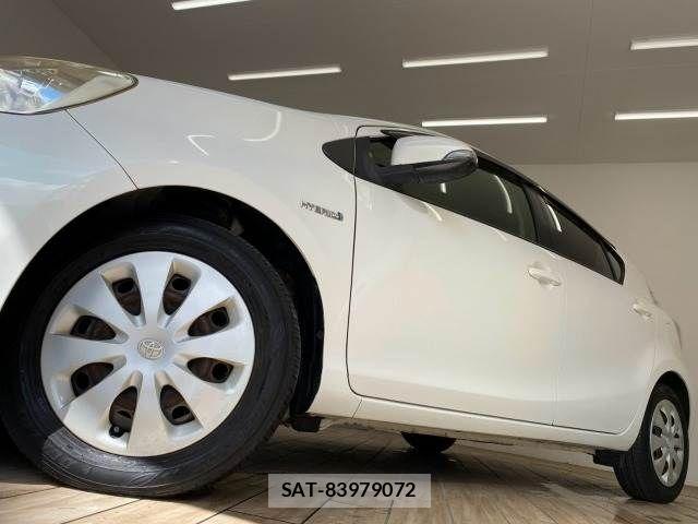 Toyota AQUA 2013-06 8795256-18