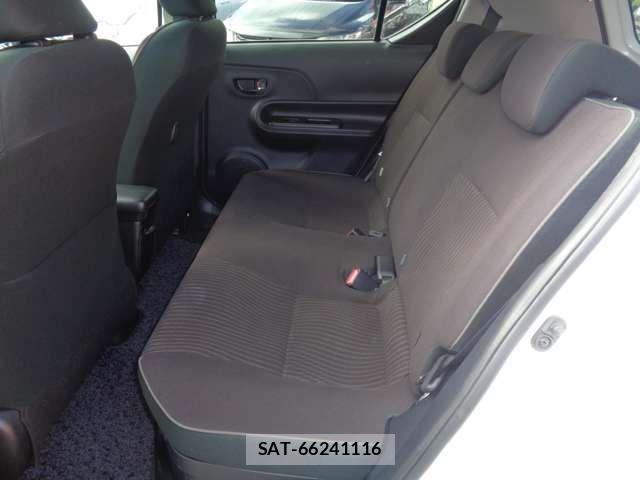 Toyota AQUA 2016-07 8795251-11