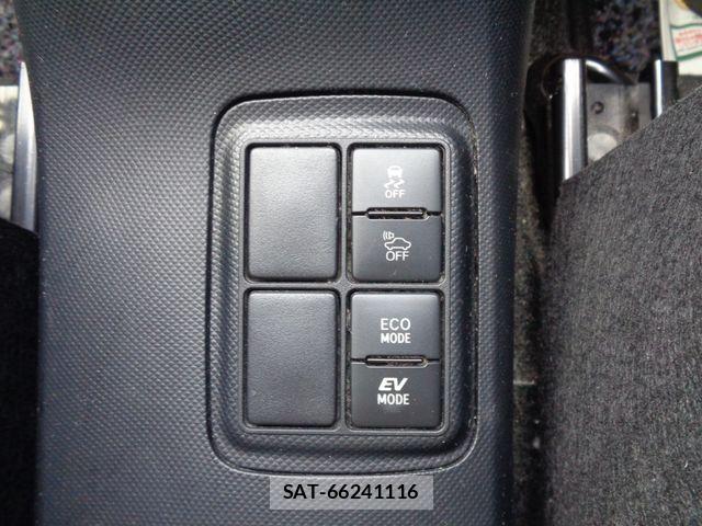 Toyota AQUA 2016-07 8795251-17