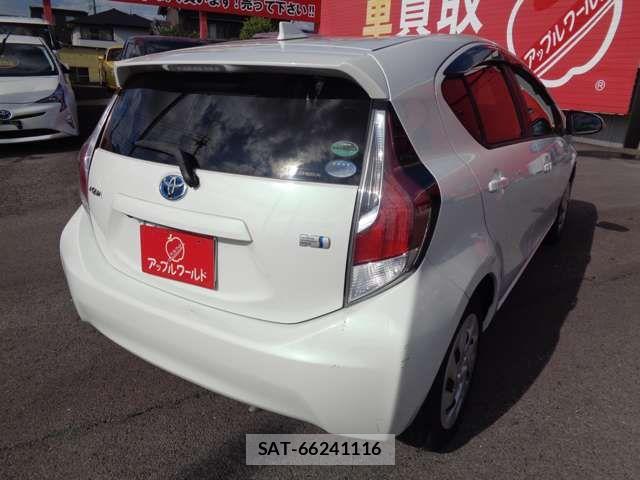 Toyota AQUA 2016-07 8795251-6