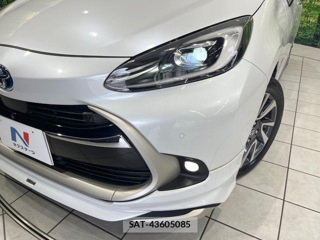 Toyota AQUA 2022-03 8795231-11
