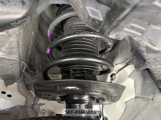 Toyota AQUA 2022-03 8795231-19