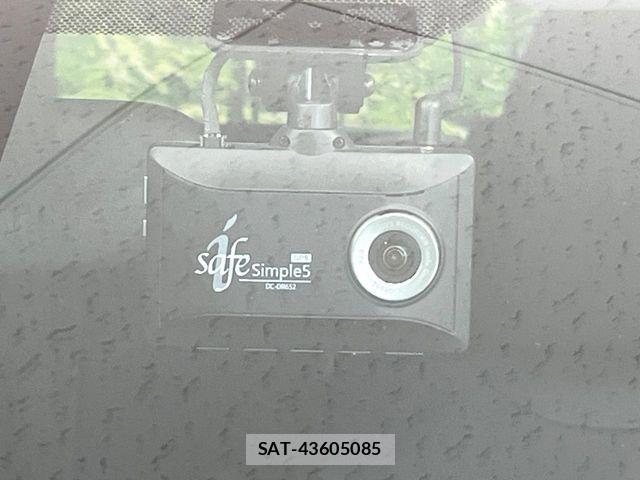 Toyota AQUA 2022-03 8795231-6