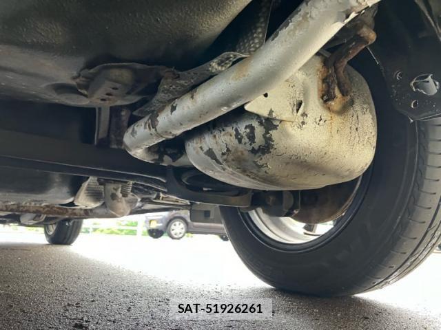 Toyota AQUA 2013-05 8795273-13