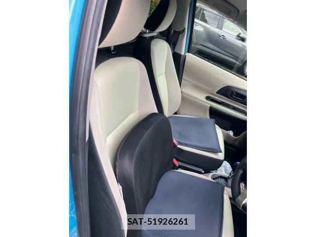 Toyota AQUA 2013-05 8795273-8