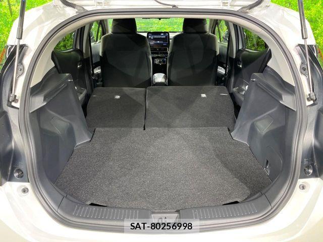 Toyota AQUA 2021-08 8795233-9