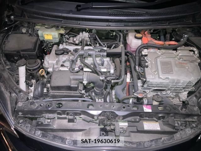Toyota AQUA 2015-11 8795264-12