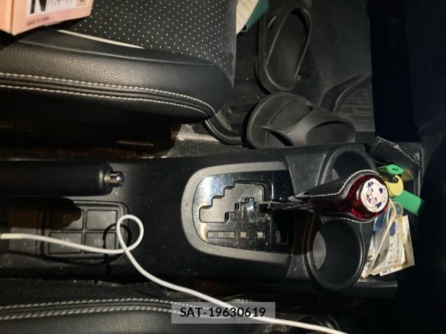 Toyota AQUA 2015-11 8795264-19