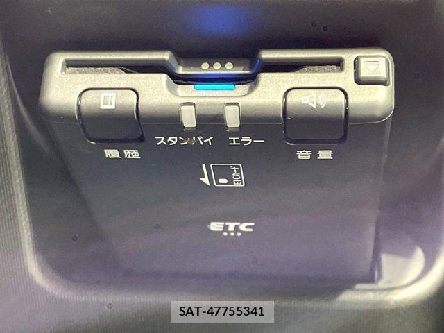 Toyota AQUA 2013-11 8795249-5