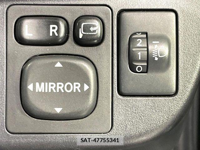 Toyota AQUA 2013-11 8795249-8