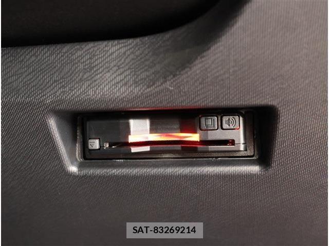 Toyota AQUA 2020-10 8795248-10