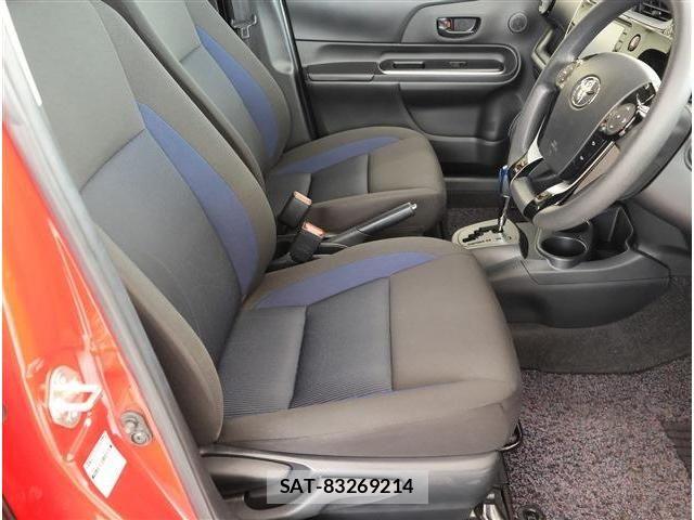 Toyota AQUA 2020-10 8795248-12