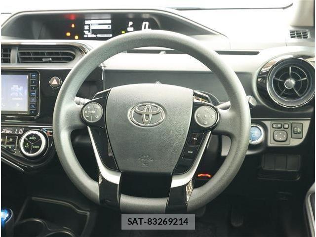 Toyota AQUA 2020-10 8795248-27
