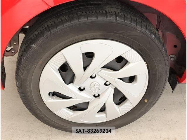 Toyota AQUA 2020-10 8795248-5
