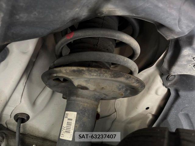 Toyota AQUA 2013-09 8795253-19