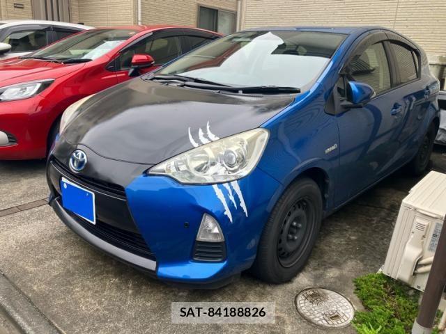 Toyota AQUA 2014-07 8795271-0