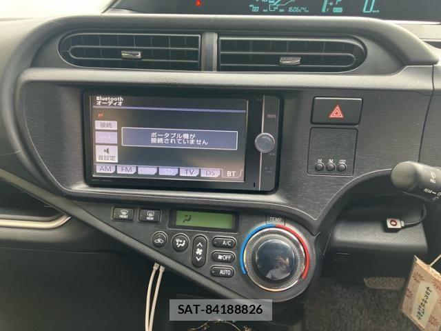 Toyota AQUA 2014-07 8795271-17