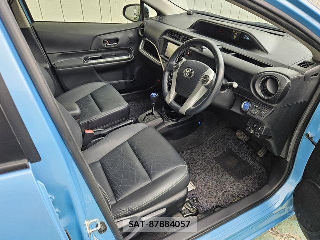 Toyota AQUA 2014-09 8795263-9