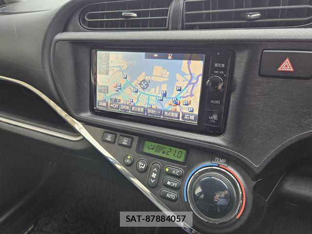 Toyota AQUA 2014-09 8795263-19