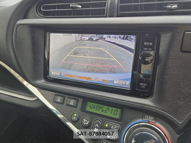 Toyota AQUA 2014-09 8795263-21