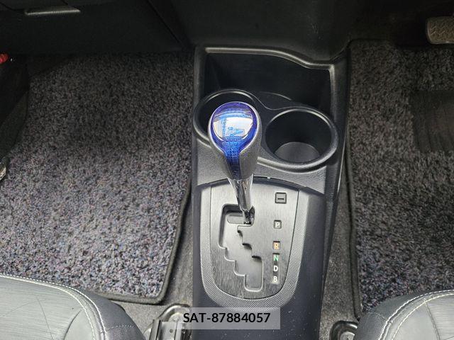 Toyota AQUA 2014-09 8795263-22