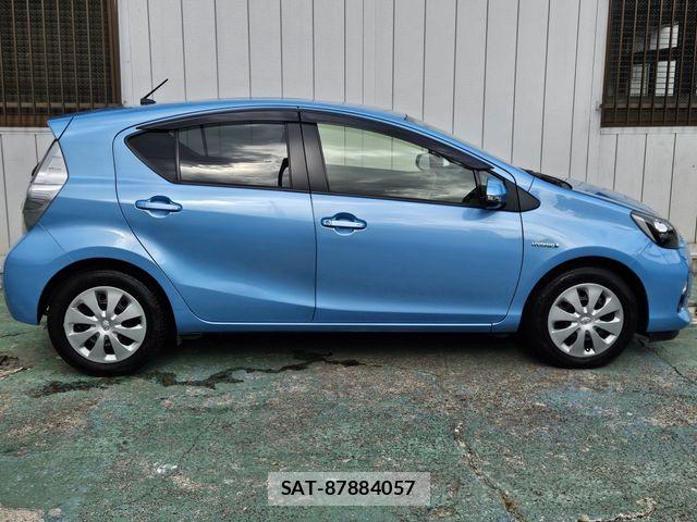 Toyota AQUA 2014-09 8795263-2