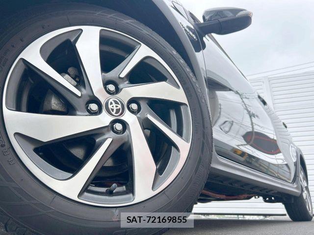 Toyota AQUA 2017-11 8795245-12