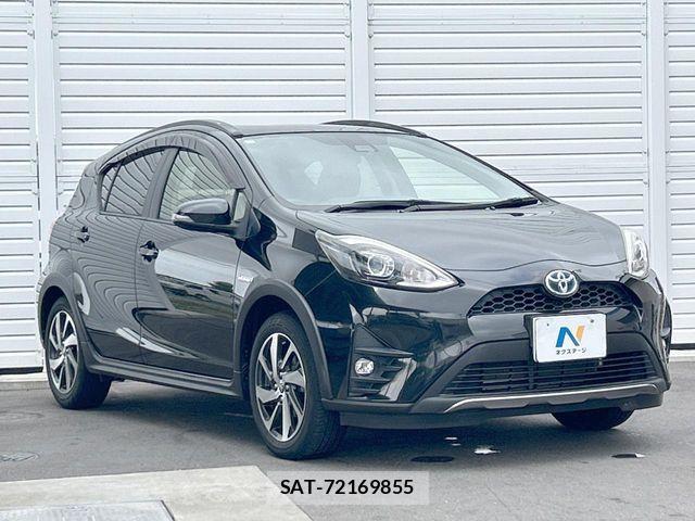 Toyota AQUA 2017-11 8795245-15