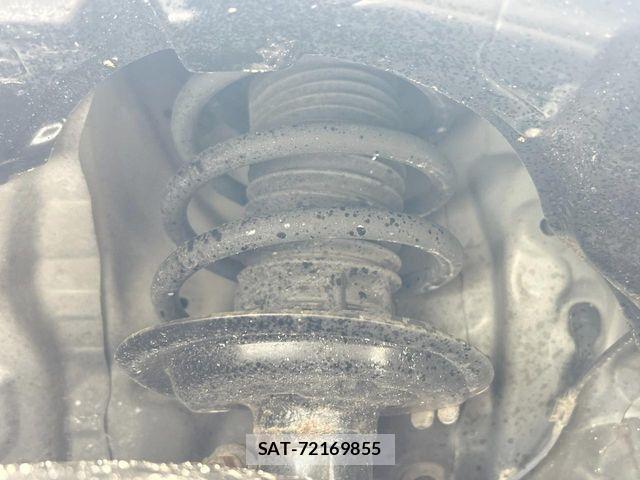 Toyota AQUA 2017-11 8795245-19