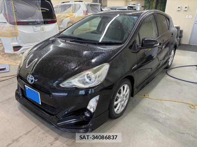 Toyota AQUA 2015-01 8795269-0